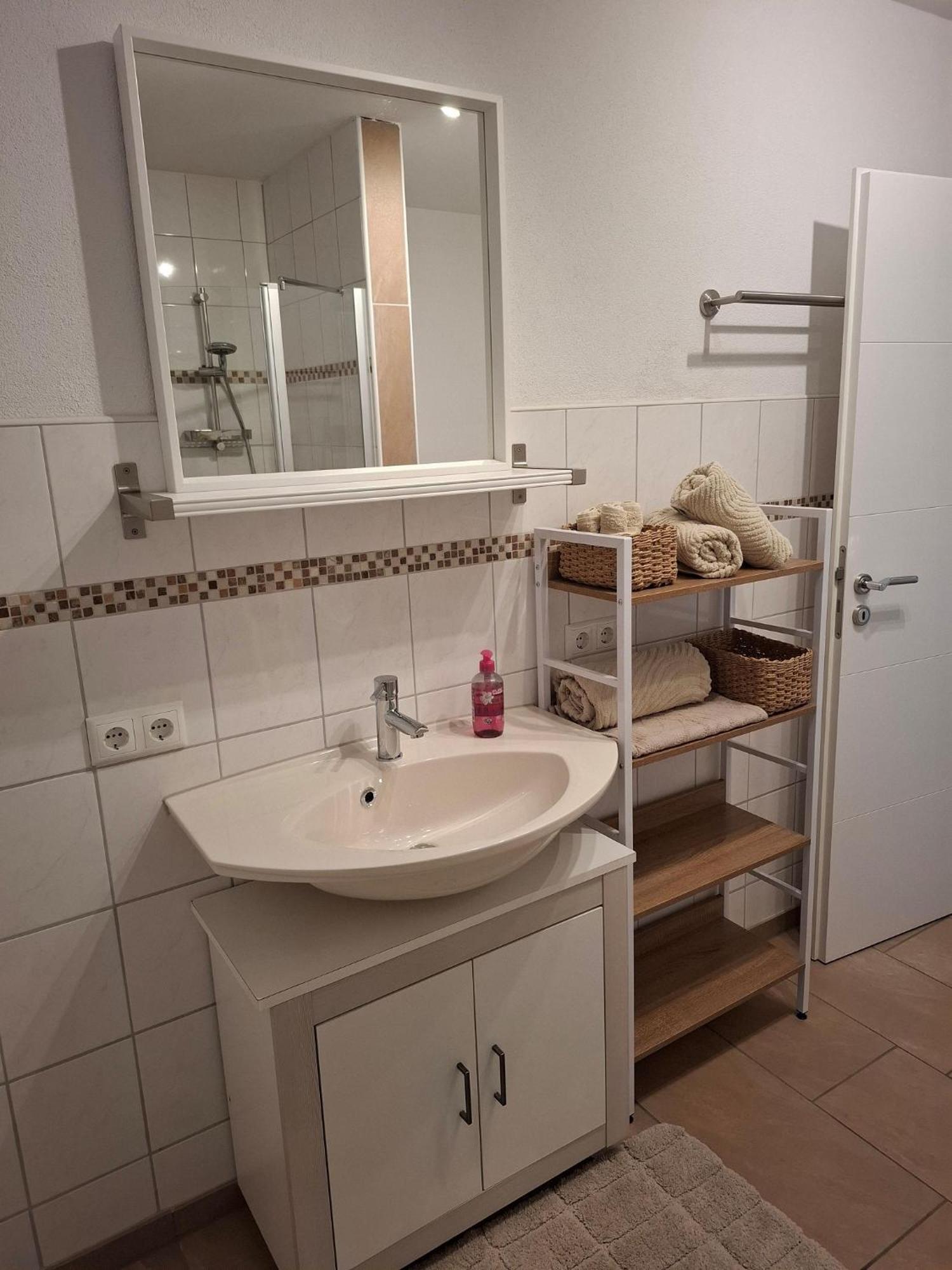 Ferienwohnung Am Blumenberg 巴特梅根特海姆 外观 照片